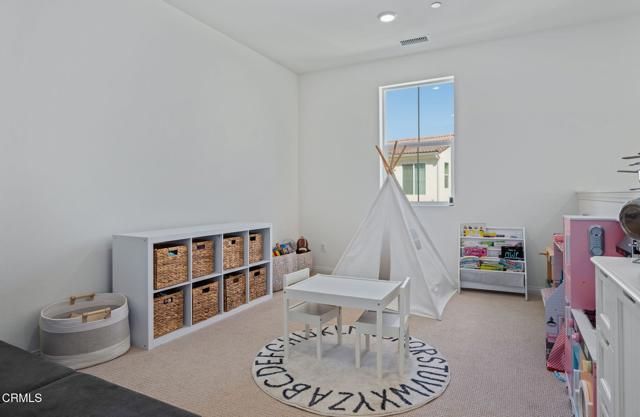 1991 Pomegranate Street, Santa Paula, CA 93060