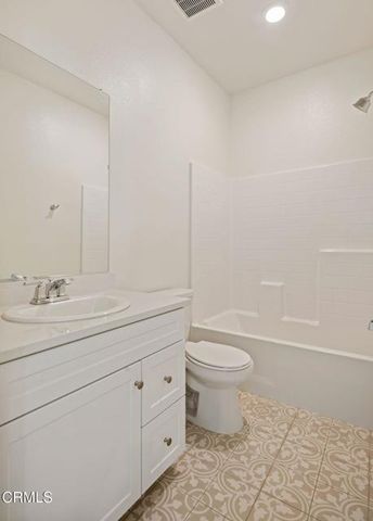 1991 Pomegranate Street, Santa Paula, CA 93060