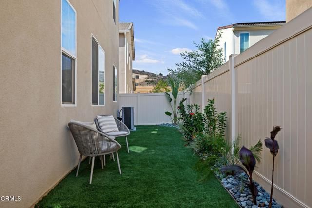 1991 Pomegranate Street, Santa Paula, CA 93060