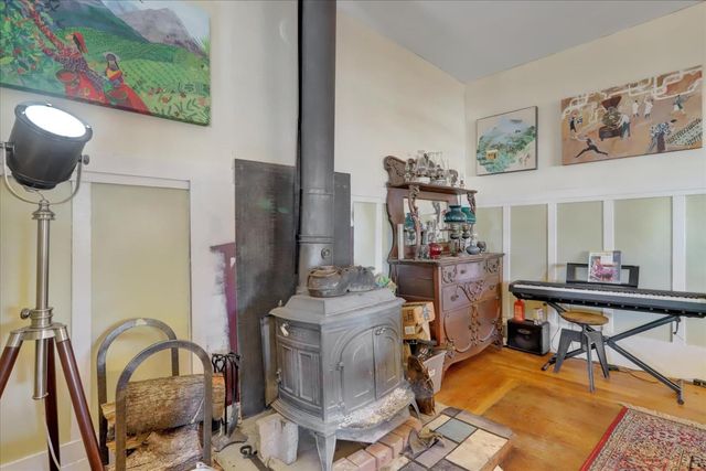 203 Race St, Grass Valley, CA 95945