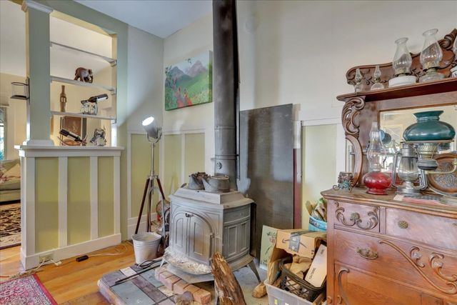 203 Race St, Grass Valley, CA 95945