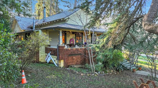 203 Race St, Grass Valley, CA 95945