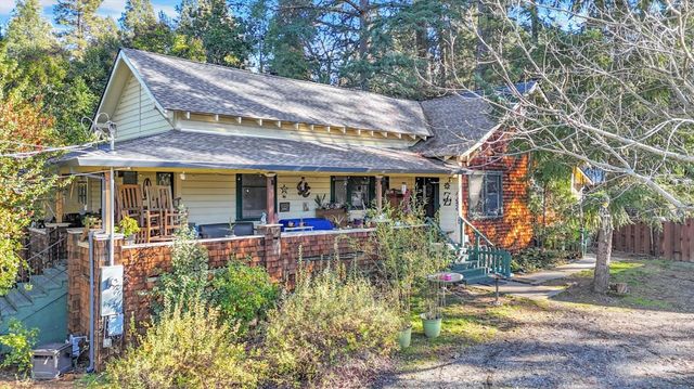 203 Race St, Grass Valley, CA 95945