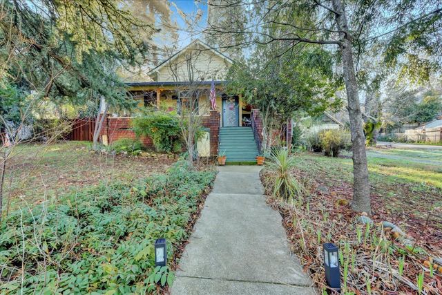 203 Race St, Grass Valley, CA 95945