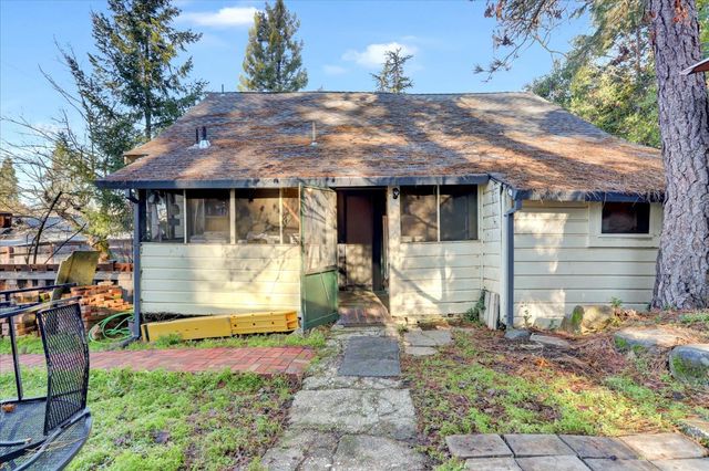 203 Race St, Grass Valley, CA 95945