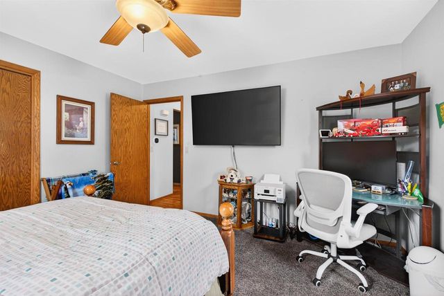 3230 S WHIP POOR WILL LANE, Appleton, WI 54915