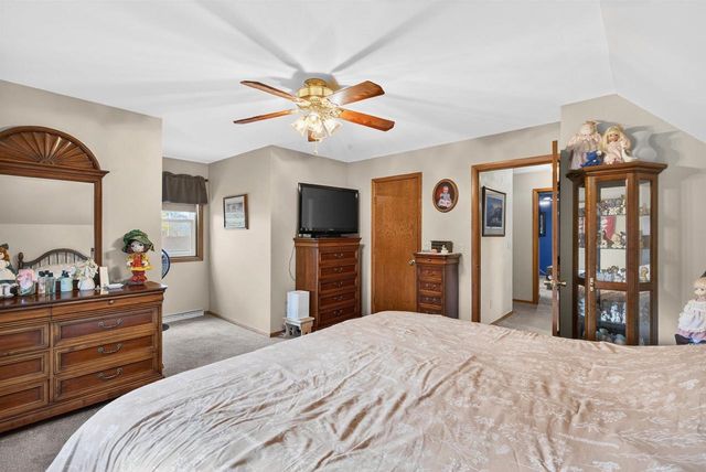 3230 S WHIP POOR WILL LANE, Appleton, WI 54915