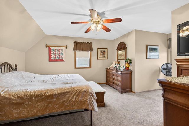 3230 S WHIP POOR WILL LANE, Appleton, WI 54915