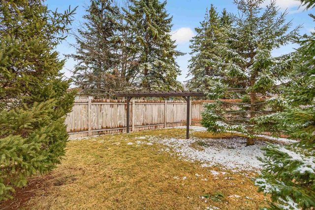 3230 S WHIP POOR WILL LANE, Appleton, WI 54915