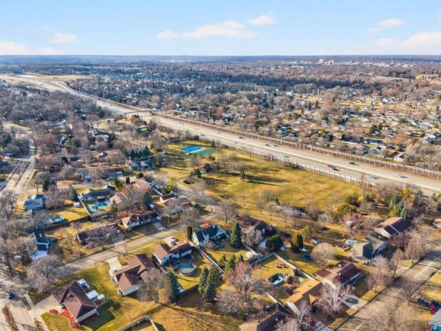 3230 S WHIP POOR WILL LANE, Appleton, WI 54915