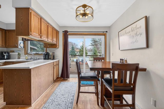 3230 S WHIP POOR WILL LANE, Appleton, WI 54915