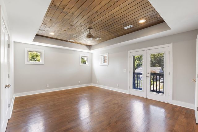 808 Chickasaw Ave, Nashville, TN 37207