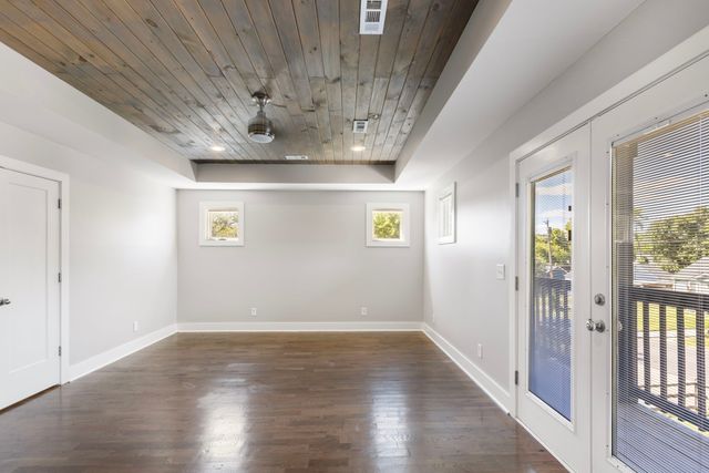 808 Chickasaw Ave, Nashville, TN 37207