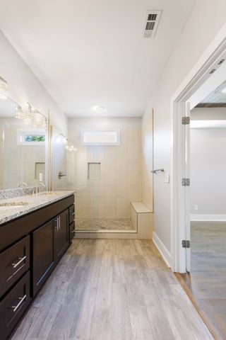 808 Chickasaw Ave, Nashville, TN 37207