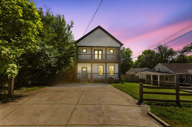 808 Chickasaw Ave, Nashville, TN 37207