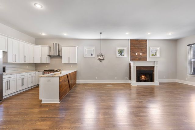 808 Chickasaw Ave, Nashville, TN 37207