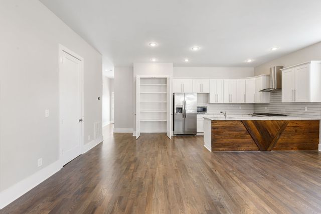 808 Chickasaw Ave, Nashville, TN 37207