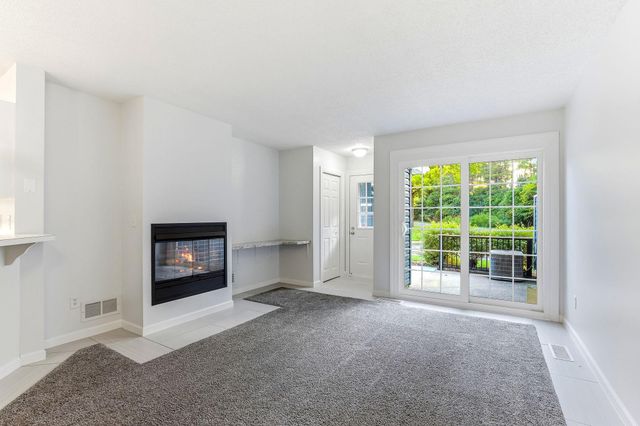 1775 Donegal Drive 2, Woodbury, MN 55125