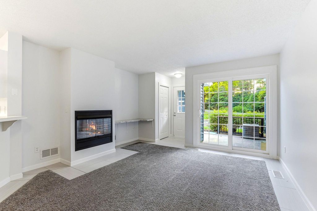 1775 Donegal Drive 2, Woodbury, MN 55125 — photo 2