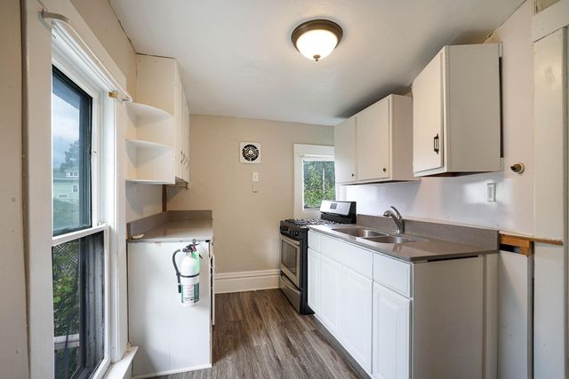 1103 State Street, Cedar Falls, IA 50613