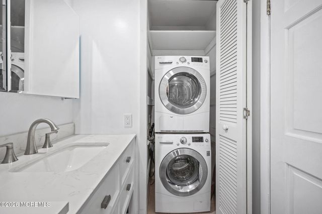 210 5th Avenue 25, Belmar, NJ 07719