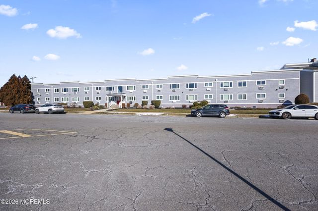 210 5th Avenue 25, Belmar, NJ 07719