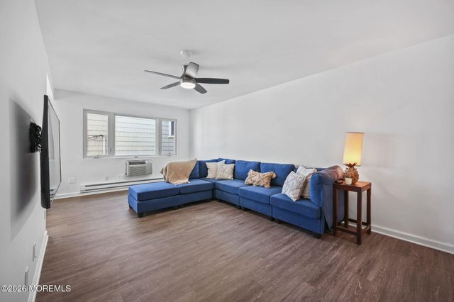 210 5th Avenue 25, Belmar, NJ 07719