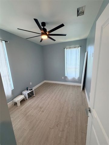 2030 Ash ST, San Marcos, TX 78666