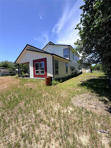 2030 Ash ST, San Marcos, TX 78666