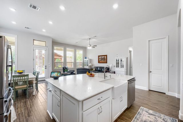 128 Missouri Primrose LN, San Marcos, TX 78666