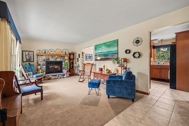 579 Venna Place, Coopersville, MI 49404