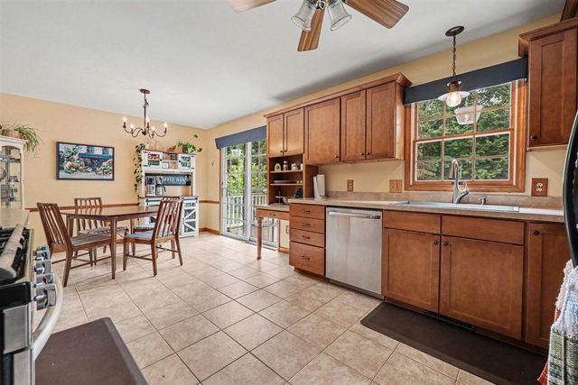 579 Venna Place, Coopersville, MI 49404
