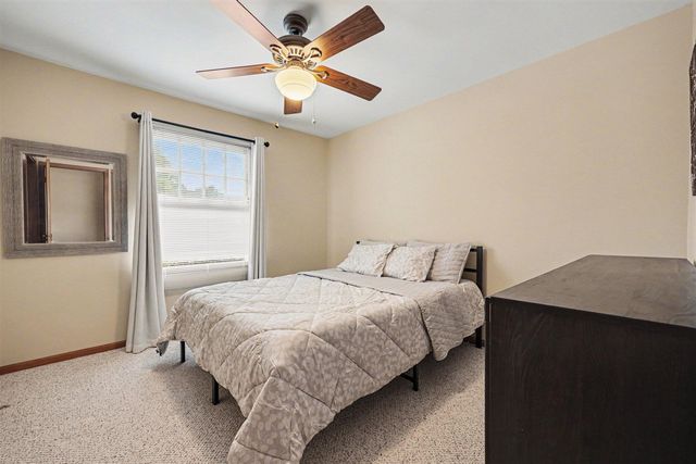 579 Venna Place, Coopersville, MI 49404