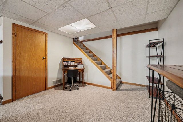 579 Venna Place, Coopersville, MI 49404