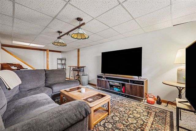 579 Venna Place, Coopersville, MI 49404