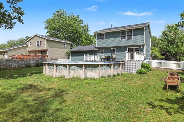 579 Venna Place, Coopersville, MI 49404