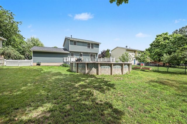 579 Venna Place, Coopersville, MI 49404