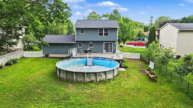 579 Venna Place, Coopersville, MI 49404