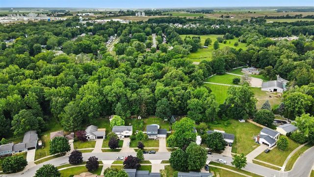 579 Venna Place, Coopersville, MI 49404
