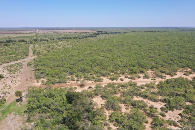 16070 FM 140, Pearsall, TX 78061