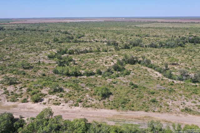 16070 FM 140, Pearsall, TX 78061