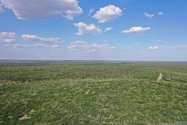 16070 FM 140, Pearsall, TX 78061