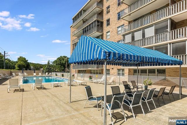 530 Valley Road C003L, Montclair, NJ 07043