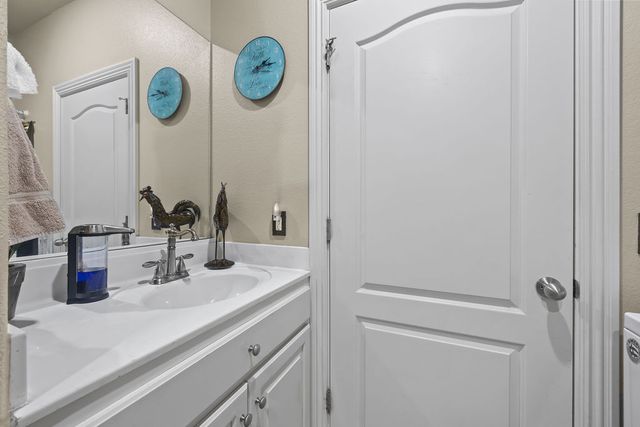 4017 N Meadow View Drive, Fayetteville, AR 72703