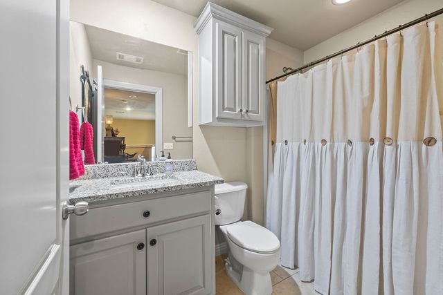 4017 N Meadow View Drive, Fayetteville, AR 72703