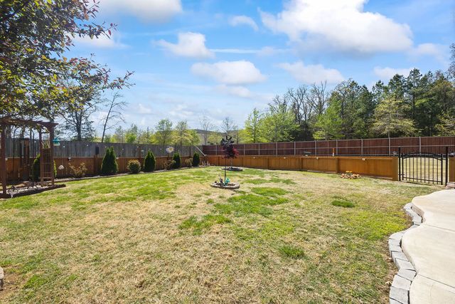 4017 N Meadow View Drive, Fayetteville, AR 72703