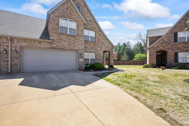 4017 N Meadow View Drive, Fayetteville, AR 72703