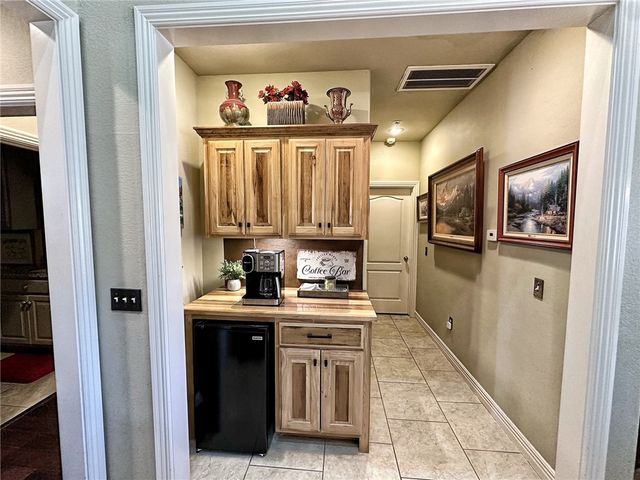 4017 N Meadow View Drive, Fayetteville, AR 72703
