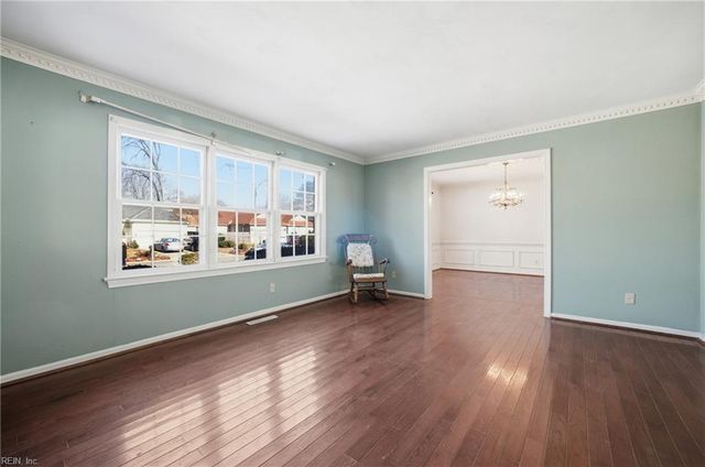 904 Stockbridge DR, Virginia Beach, VA 23464