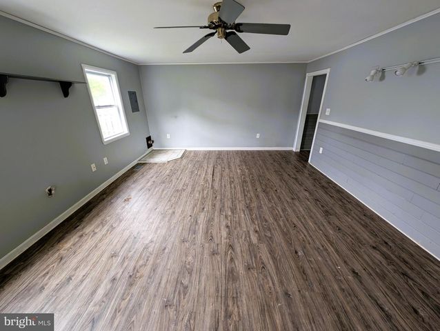 322 WORTON RD, Baltimore, MD 21221